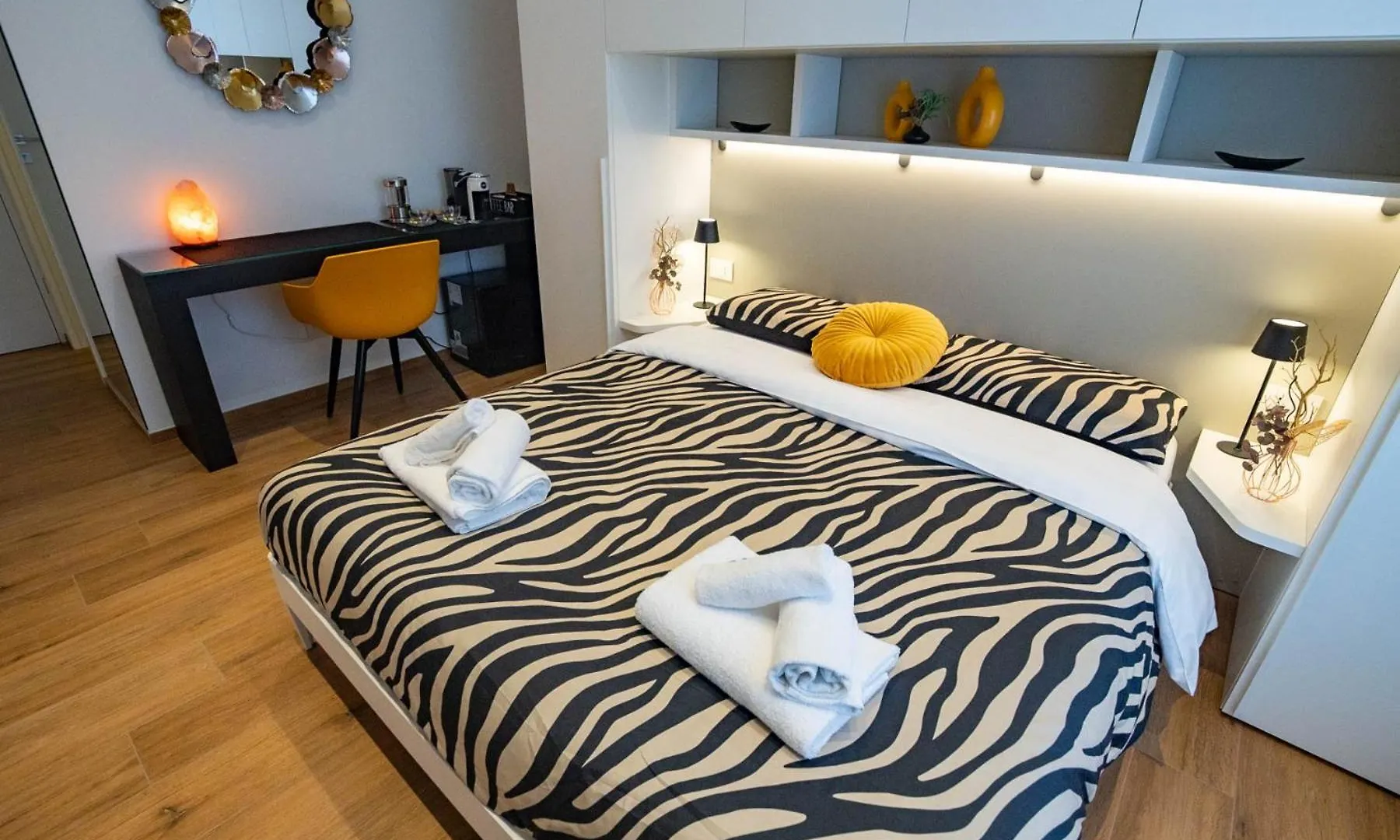 Penzion Hotel Salotto Corso Garibaldi Piacenza Itálie