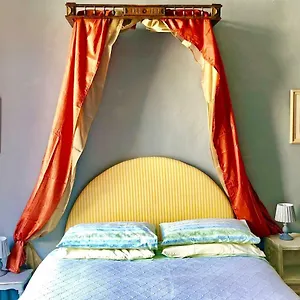 Palazzo Malaspina Bed and breakfast